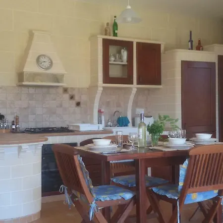 Ta' Frencu 3 Bed With Open Country Views アパート