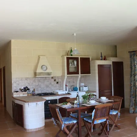 Ta' Frencu 3 Bed With Open Country Views アパート *